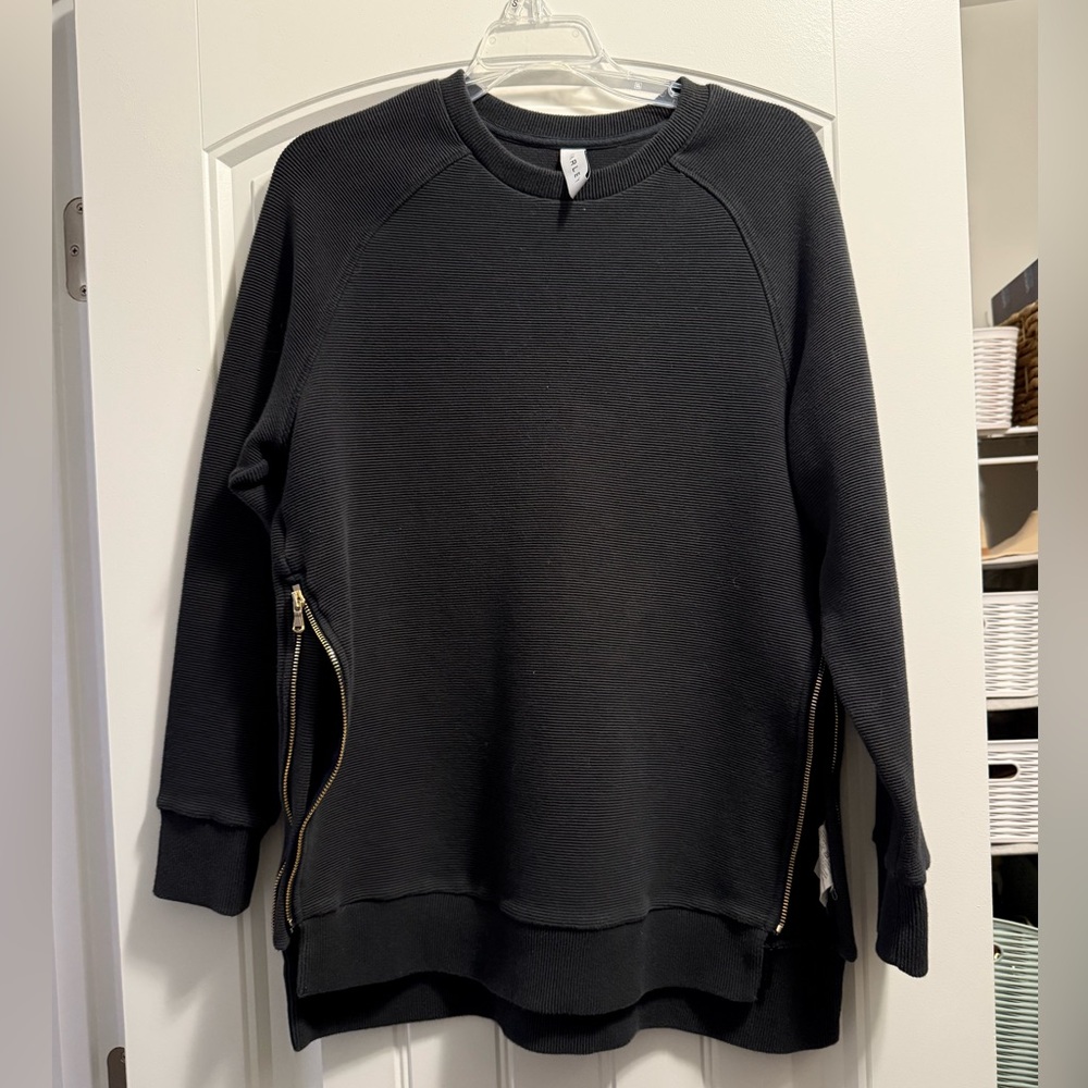 Varley sweatshirt blouse